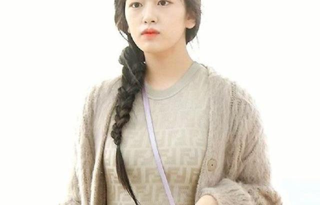안유진