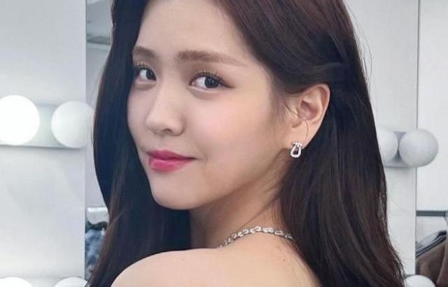 김지은