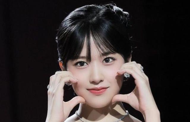 안유진