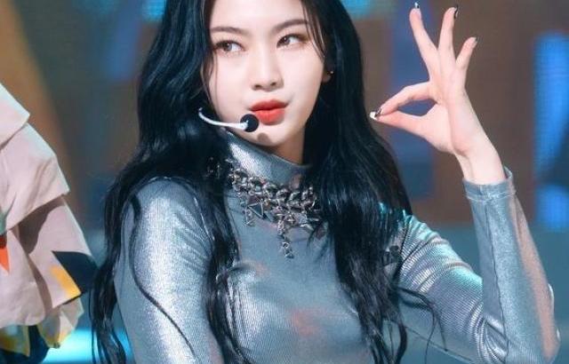 스테이씨 아이사