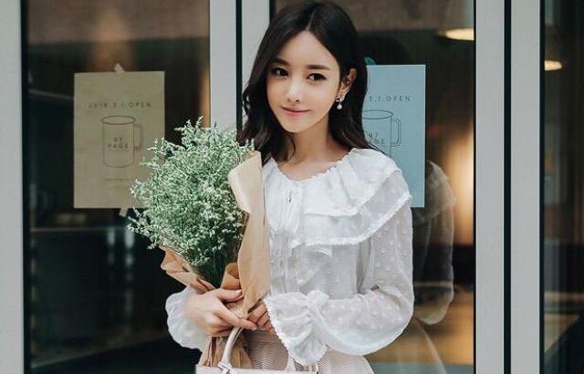 피팅모델 손윤주