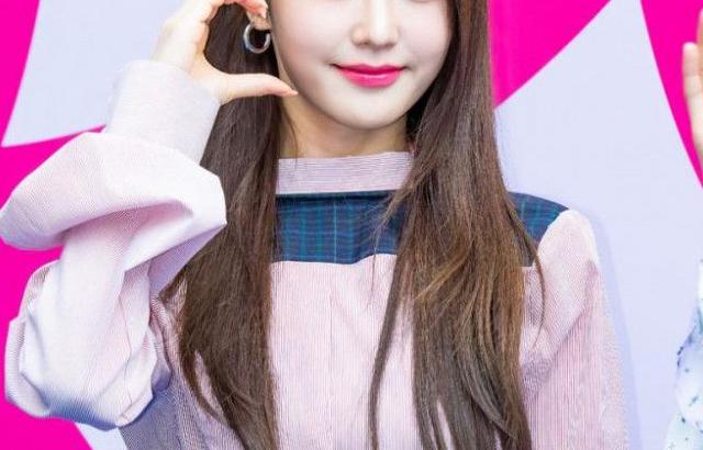 우아 나나