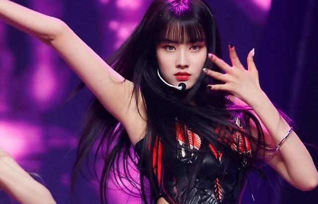 스테이씨 심자윤