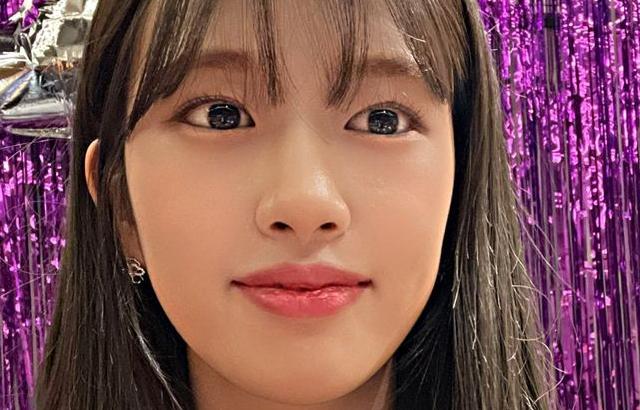 IVE AN YUJIN