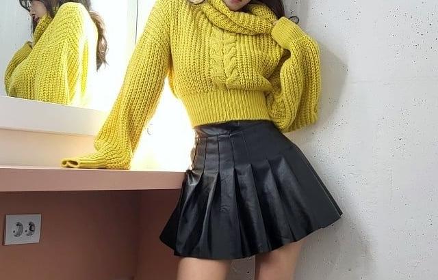 미주 인스타_니트에 가죽치마