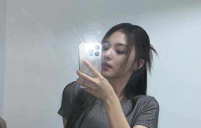 프로미스나인 이나경