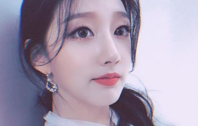 러블리즈 예인 인스타
