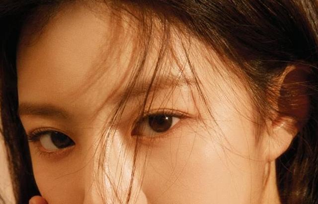 고윤정 엘르
