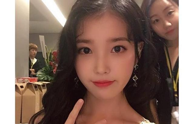 싱가폴 콘서트 대기실 아이유