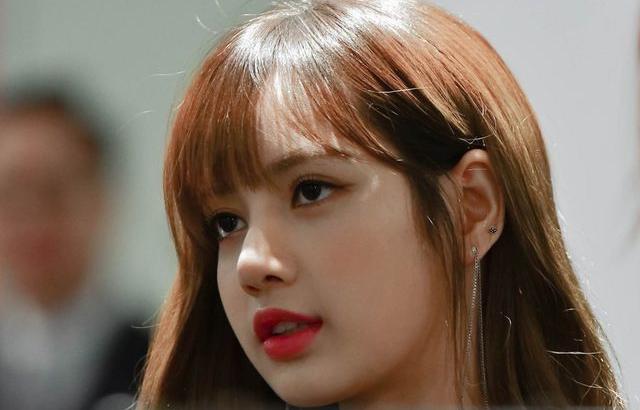 BLACKPINK LISA