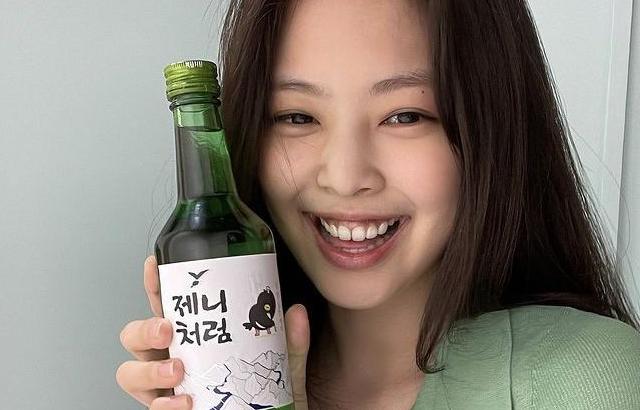 BLACKPINK JENNIE