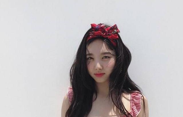 리본단 트와이스 나연