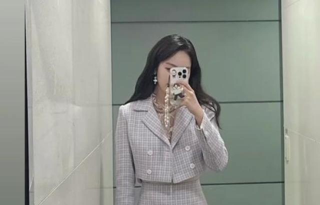 셋업 미니스커트 주시은 아나운서