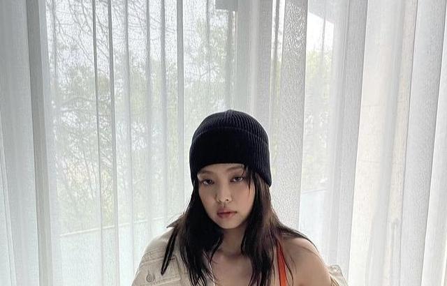 BLACKPINK JENNIE