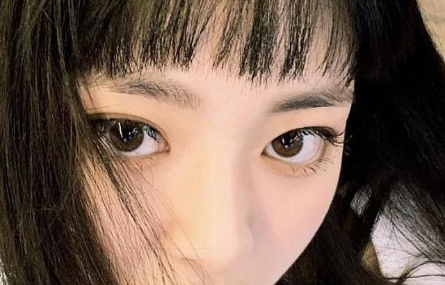 유나 인스타_앞머리