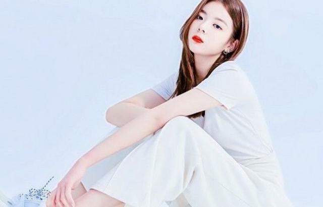 안다르 리아