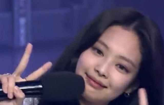 BLACKPINK JENNIE