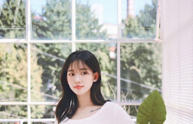 피팅모델 윤지