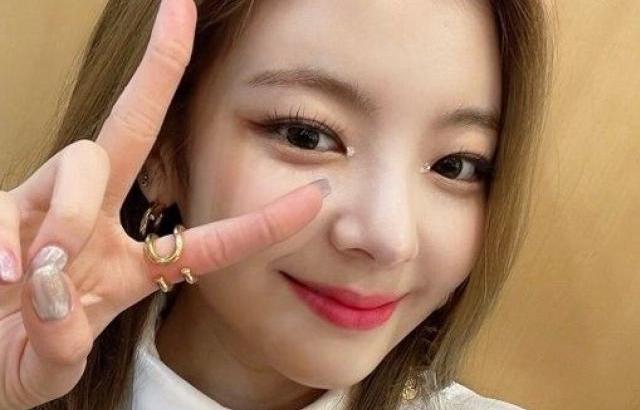 ITZY 리아