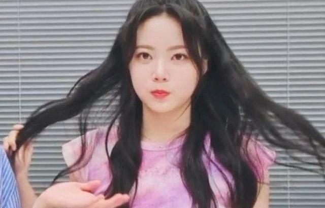 LE SSERAFIM Eunchae