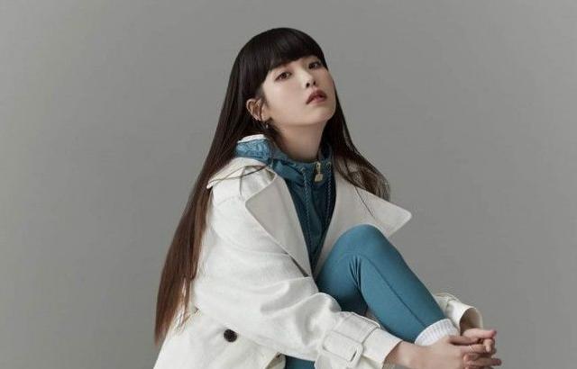 아이유 뉴발란스 레깅스