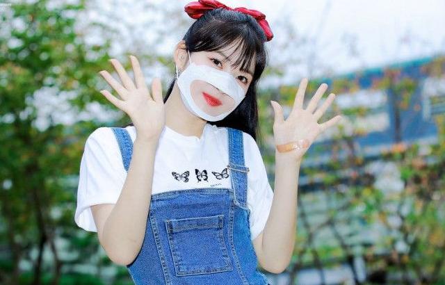 EVERGLOW Sihyeon