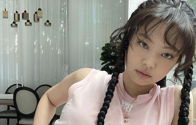 BLACKPINK JENNIE