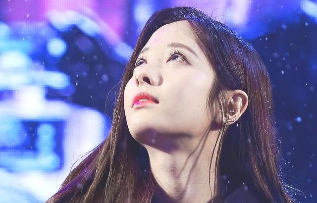우주소녀 루다의 춤 선생님