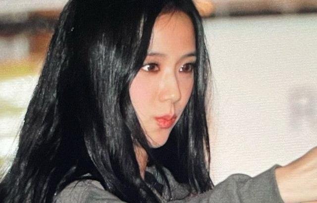 BLACKPINK JISOO