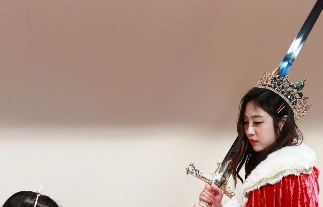 러블리즈 대치중인 구사즈 지수,미주