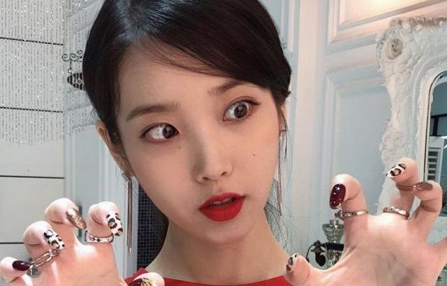 아이유 포토.
