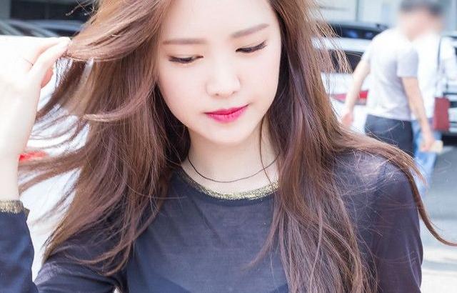 손나은 시스루