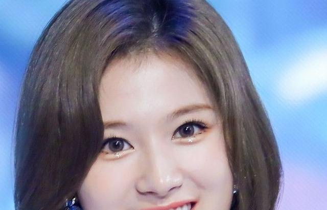 TWICE SANA
