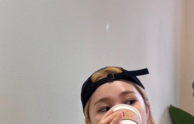 EVERGLOW Mia