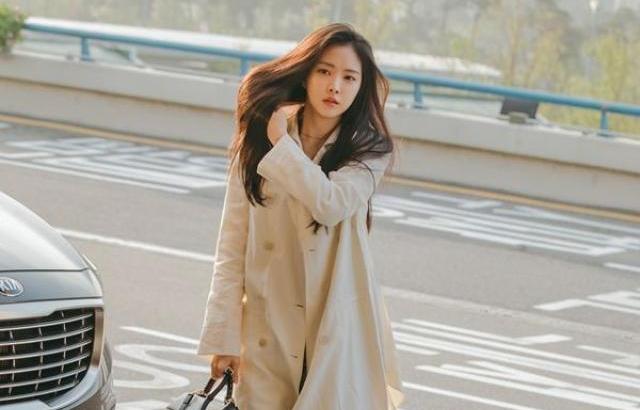 손나은