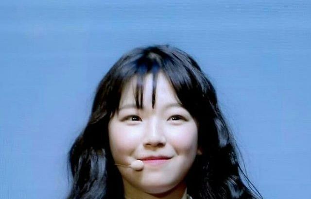 프로미스나인 백지헌