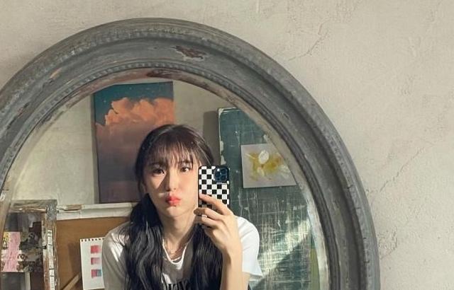 이채연