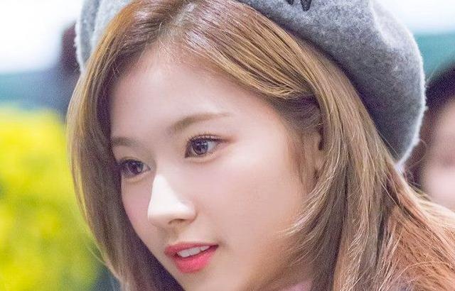 트와이스 사나