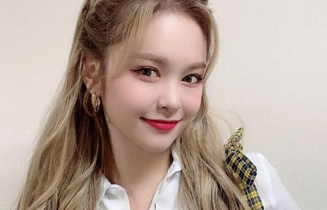 EVERGLOW 박지원
