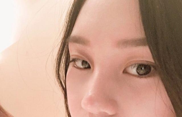 여자친구 엄지.JPG