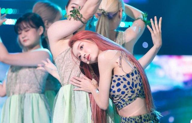 OH MY GIRL 유시아