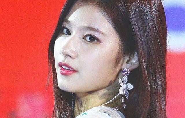 트와이스 사나