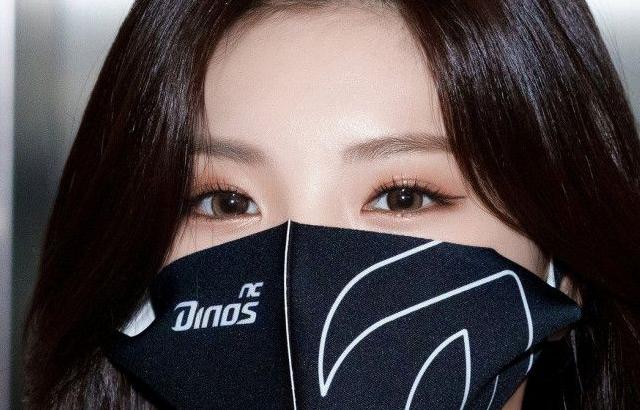 EVERGLOW 이런