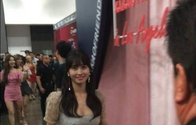 당당한 모모