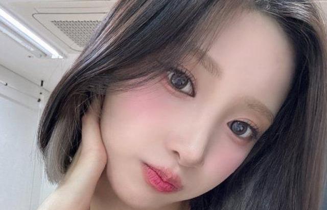 PURPLE KISS 유키