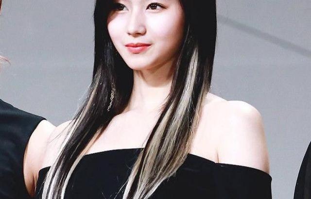 TWICE SANA