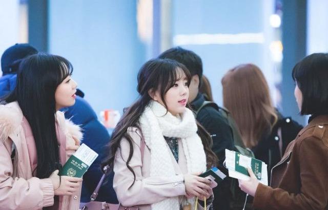 러블리즈 모닝케이 김지연