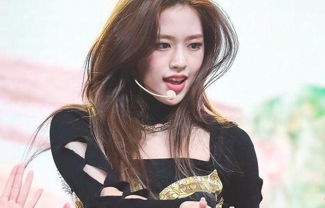 IVE YUJIN