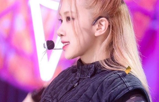 BLACKPINK ROSE