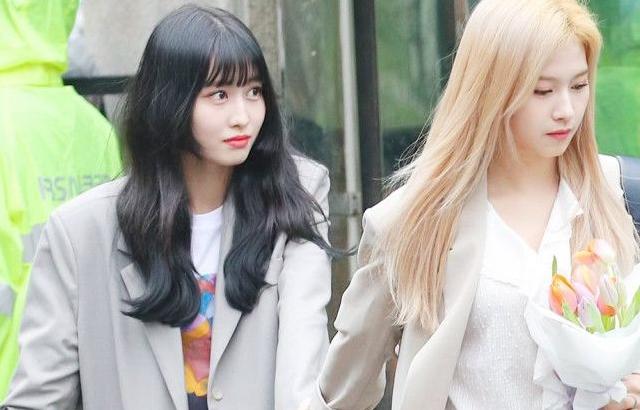 트와이스 사나
